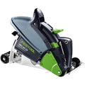 Aspirateur avec la collecte des poussieres et l'entretien des surfaces